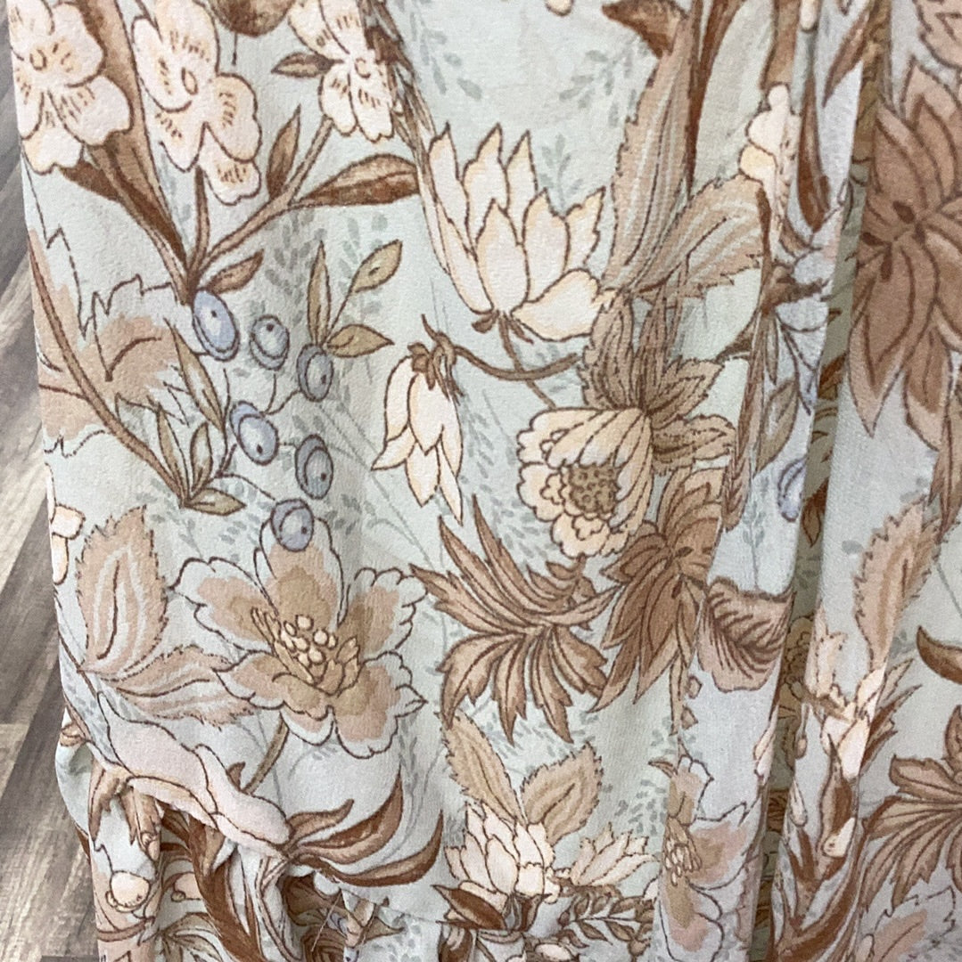 Plus Flora Button Up