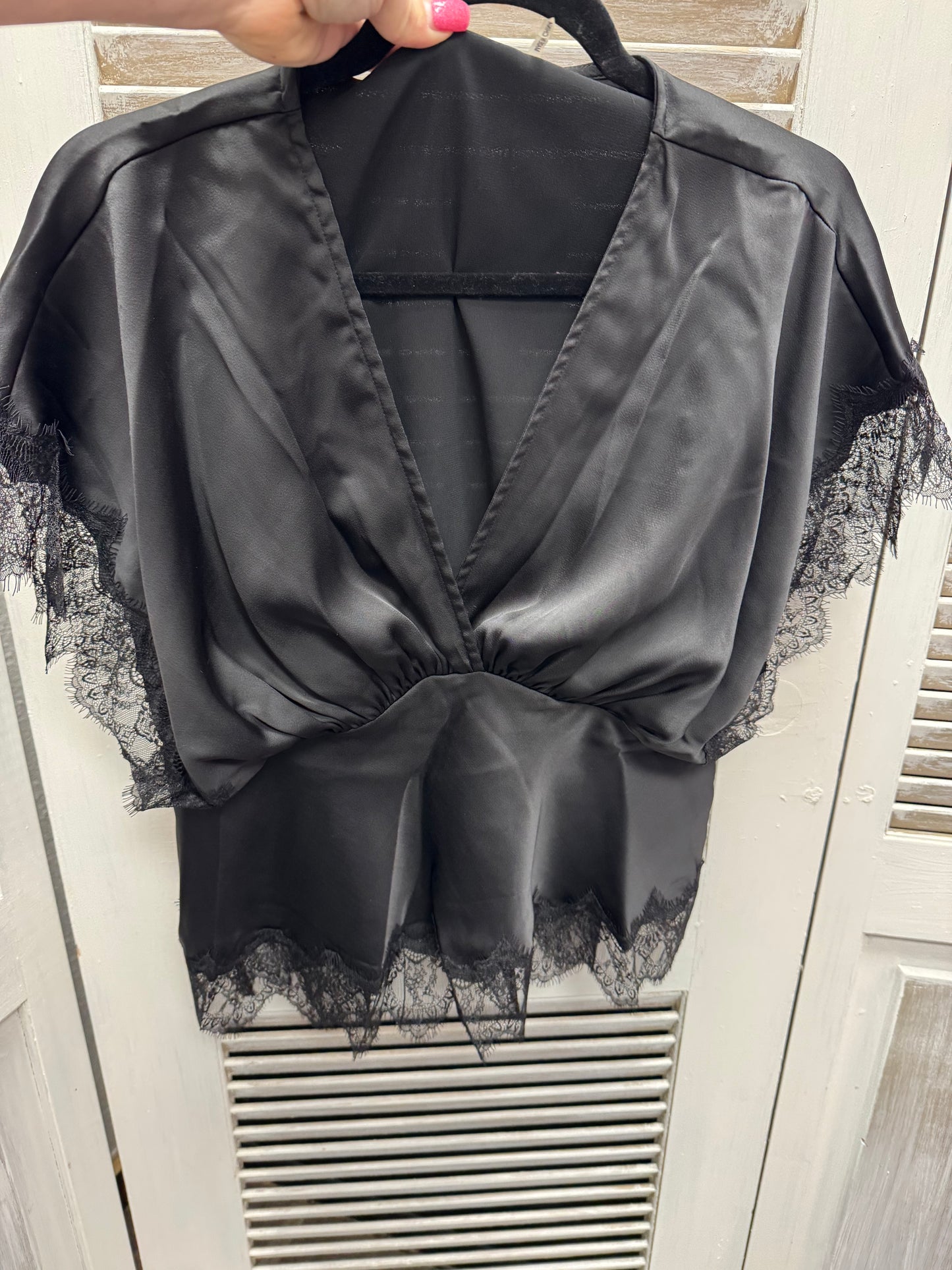 Black night out top