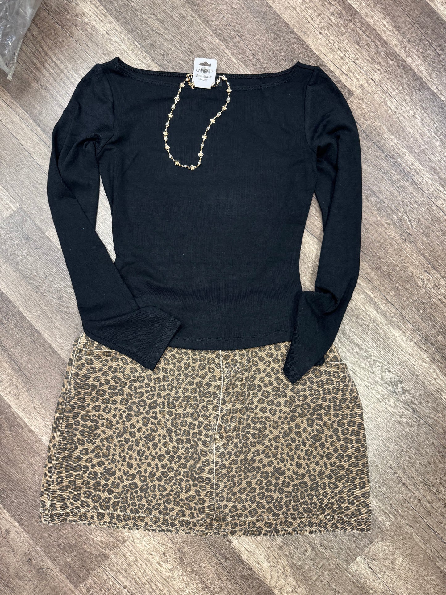 Leopard mini skirt