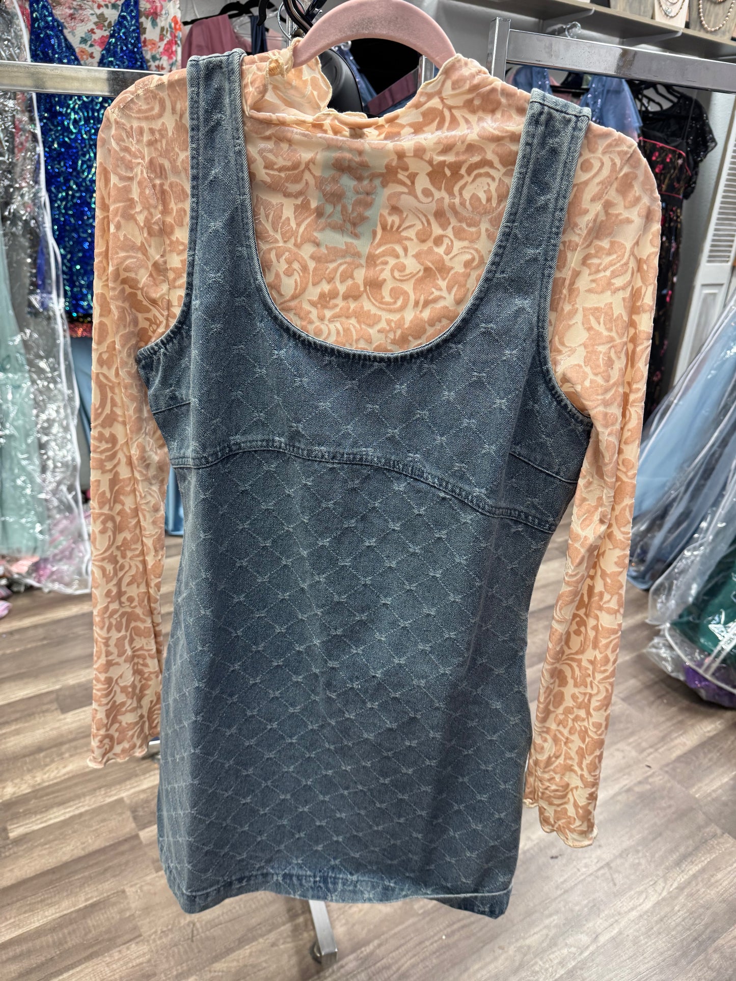 Bow dress
