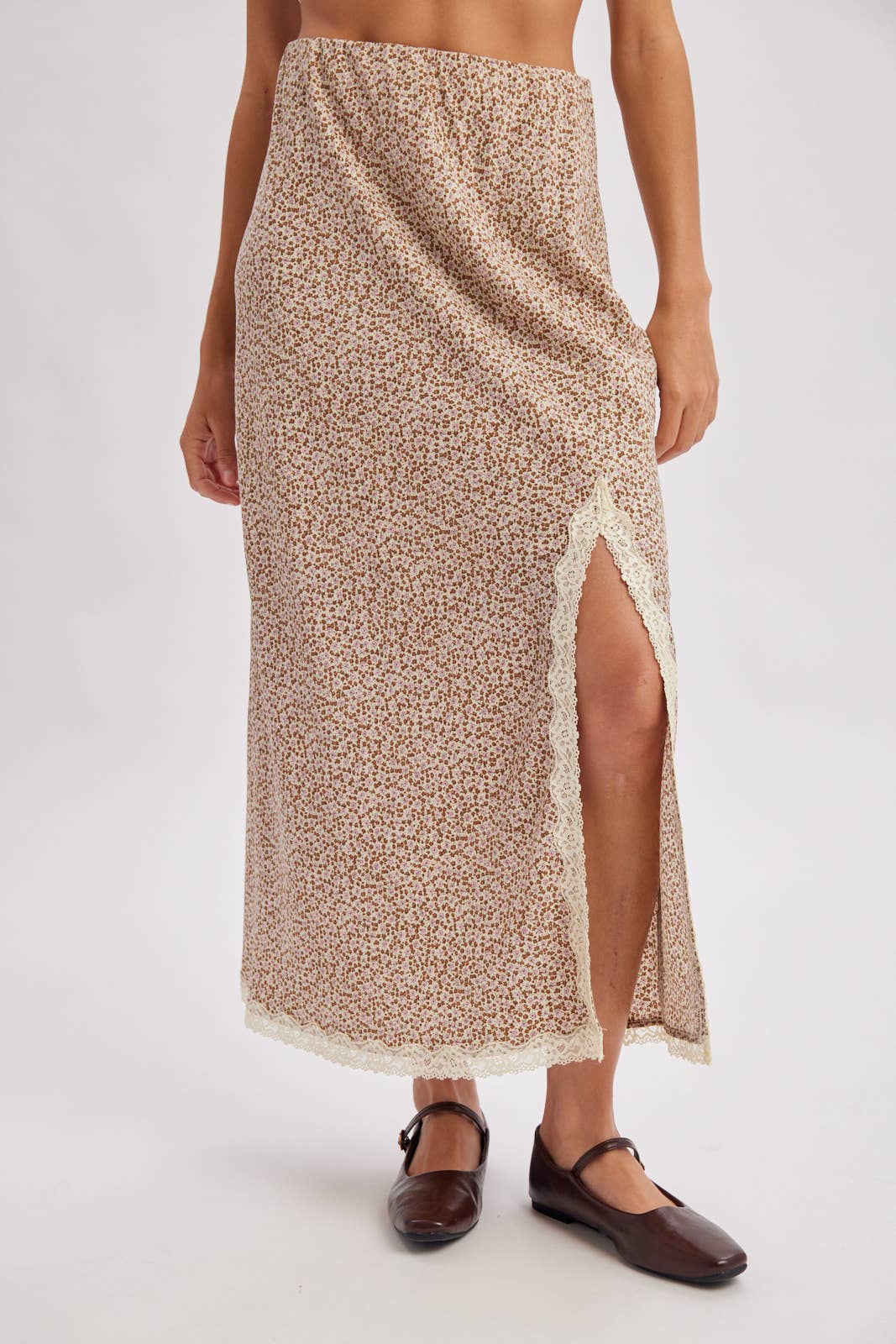 LACE TRIM FLORAL MIDI SKIRT